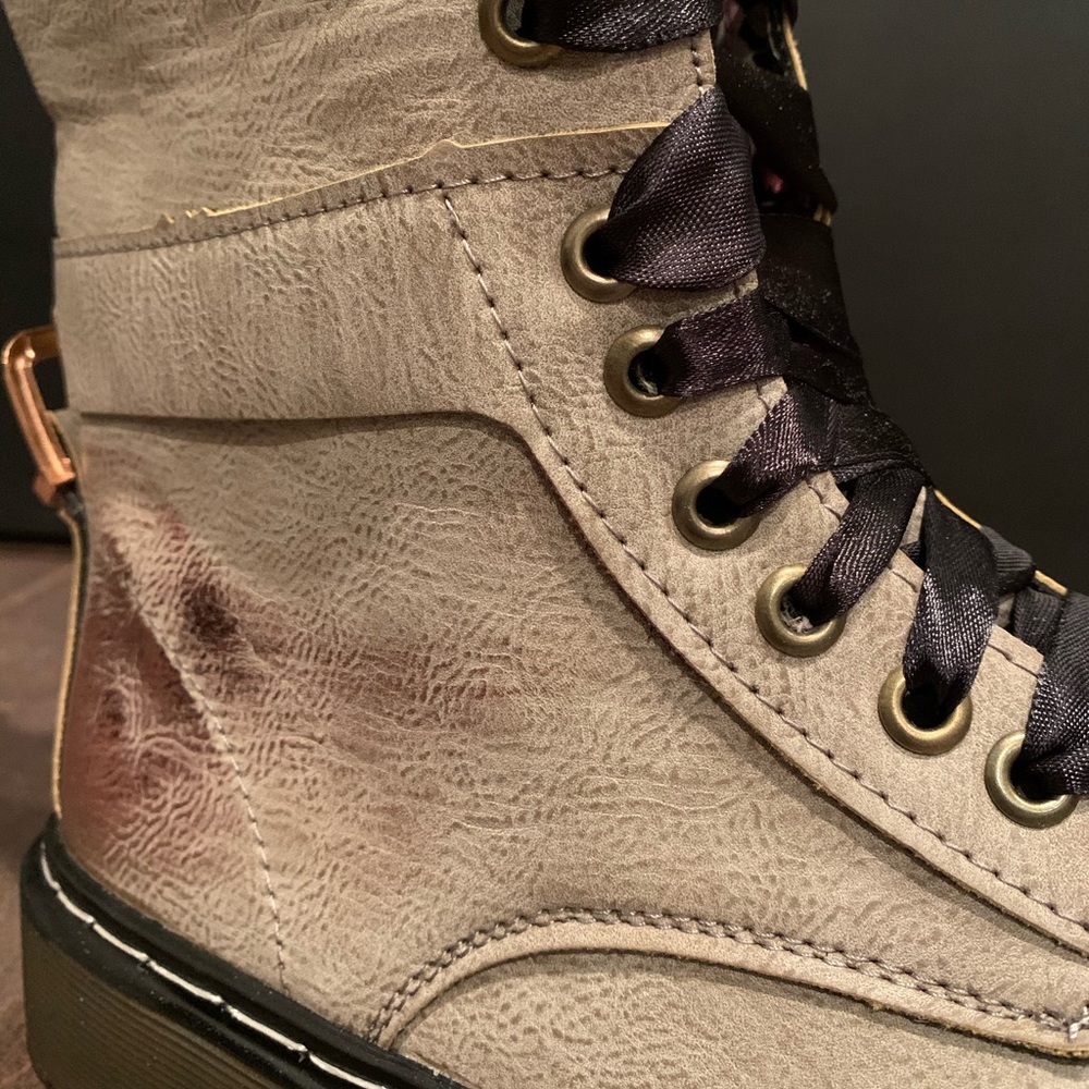 Women’s Lace-up Combat Boots - Picture 8 of 12